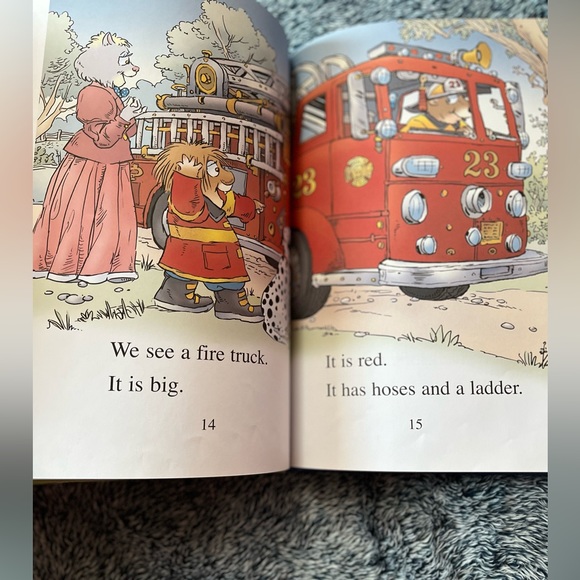 Red firetruck and going to the fire house book - Picture 8 of 8